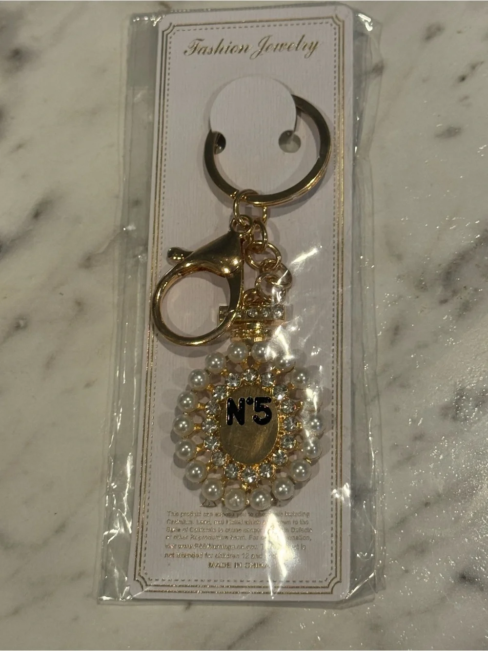 Fashion Jewelry Gold Pearl N°5 Key & Card Holder Charm